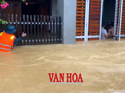 265 hộ dân ở Hà Tĩnh bị cô lập trong nước lũ sau bão số 10