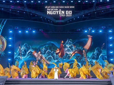 Đại thi hào Nguyễn Du - Chữ tâm sáng mãi muôn đời