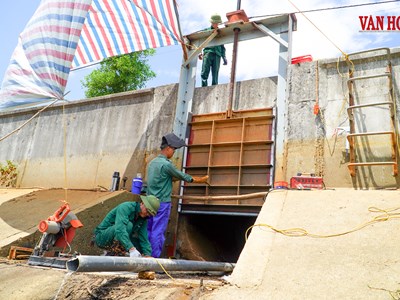 Hồi âm: Sau phản ánh của Báo Văn Hóa, Hà Tĩnh sửa cống kênh Ngàn Trươi