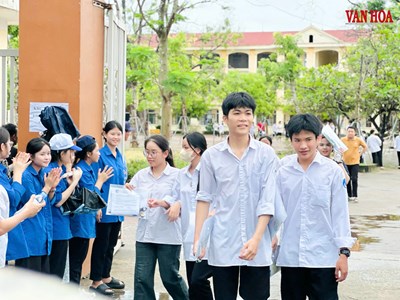 Hà Tĩnh: Công bố điểm chuẩn vào lớp 10 các trường THPT công lập