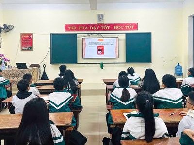 Hà Tĩnh dùng khung 100 điểm để lựa chọn cán bộ quản lý trường học sau sắp xếp