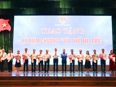 Lãnh đạo Đà Nẵng đối thoại với thanh niên 