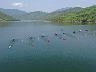 440 VĐV  tranh giải vô địch các tay chèo xuất sắc quốc gia 