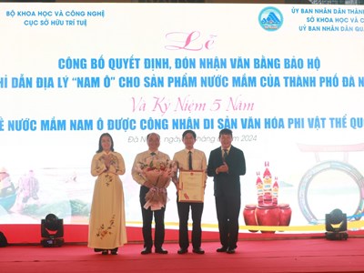 Đà Nẵng có chỉ dẫn địa lý đầu tiên cho sản phẩm nước mắm Nam Ô