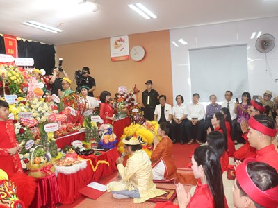 Hướng về đồng bào miền Bắc