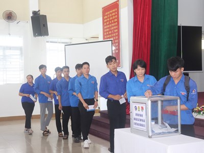 Trường Đại học Thể dục Thể thao Đà Nẵng quyên góp 130 triệu đồng ủng hộ đồng bào miền Bắc