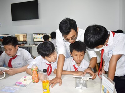 Sách điện tử góp phần phát triển văn hóa đọc trong cộng đồng