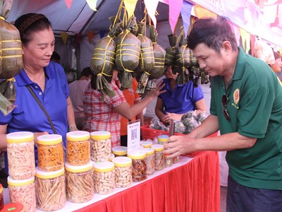 Đà Nẵng: Đưa người dân tiếp cận với các dịch vụ chuyển đổi số 