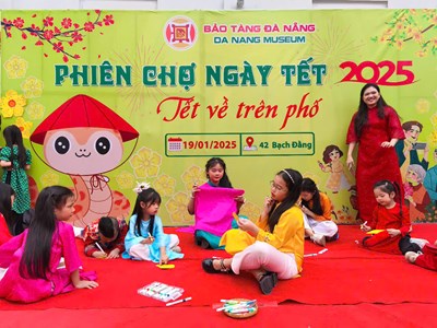 Rộn ràng “Phiên chợ ngày Tết” cuối năm