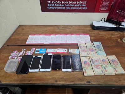 Triệt phá vụ lừa đảo bằng thủ đoạn hack tài khoản Facebook