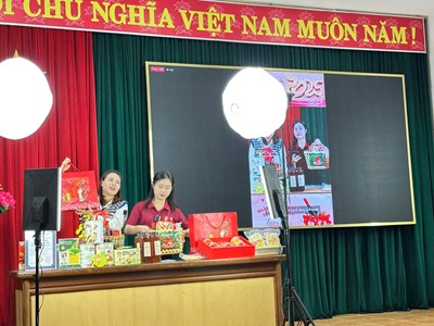 Phụ nữ bắt nhịp công nghệ số để phát triển kinh tế