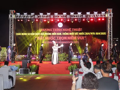 Chương trình nghệ thuật đặc biệt “Đất nước trọn niềm vui”