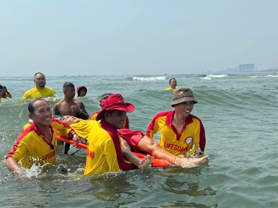 Đảm bảo an toàn cho người dân và du khách trong mùa du lịch biển