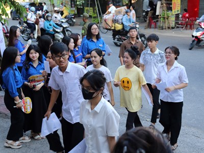 Thí sinh Đà Nẵng bắt đầu môn thi đầu tiên kỳ thi tốt nghiệp THPT 2025 