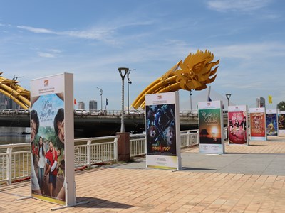 Trình chiếu phim ngoài trời dành cho khán giả