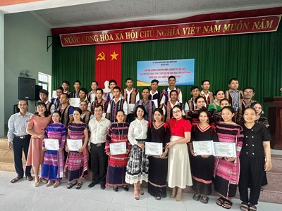 Phát huy giá trị văn hóa truyền thống tốt đẹp của các dân tộc thiểu số gắn với phát triển du lịch