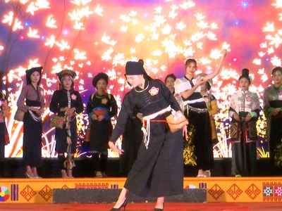 Không gian văn hoá trên quê hương vợ chồng A Phủ