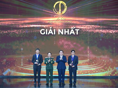 Trao giải cuộc thi ảnh nghệ thuật “Tự hào một dải biên cương” năm 2024