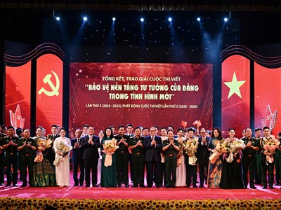 Trao giải Cuộc thi viết "Bảo vệ nền tảng tư tưởng của Đảng trong tình hình mới” 