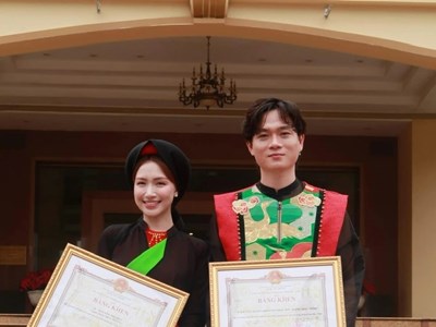 Hòa Minzy, Tuấn Cry và loạt sao Việt thắp sáng đêm nhạc vì một Việt Nam xanh