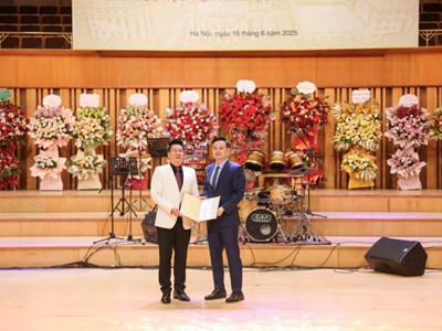 Lễ công bố và trao quyết định công nhận chức vụ Giám đốc Học viện Âm nhạc Quốc gia Việt Nam đối với TS. NSND Đỗ Quốc Hưng