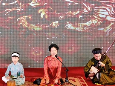 Ca trù Hà Nội khẳng định sức sống bền bỉ