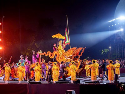 Tổng đạo diễn Phạm Hoàng Giang kể chuyện Thăng Long bằng ngôn ngữ của ánh sáng và âm nhạc