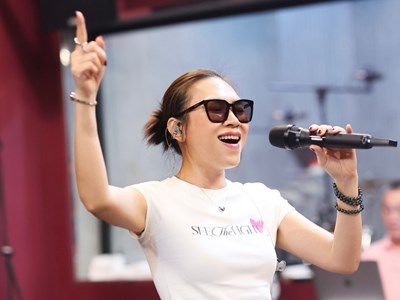  Khi thị trường âm nhạc Việt Nam bước vào “mùa lễ hội” thực thụ