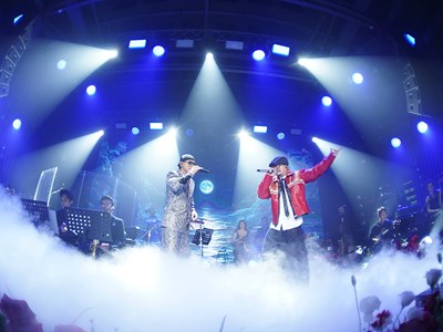 Tự Long thành công “xoay” Phan Đinh Tùng vào các tình huống hài hước