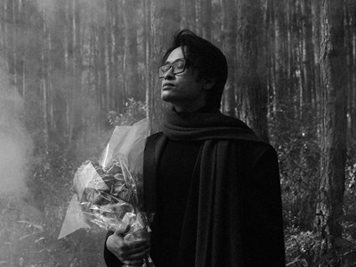 Khi Hà Anh Tuấn chọn nhìn lại để bước tiếp trong “Một năm qua”