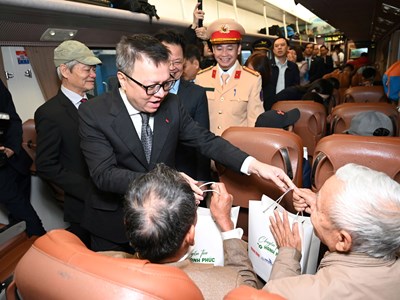 “Chuyến tàu Hạnh phúc”: Hành trình lan tỏa giá trị nhân văn, kết nối niềm tin và quảng bá du lịch Việt Nam