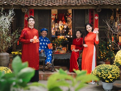 Nghệ sĩ tỳ bà Vũ Diệu Thảo lan tỏa thông điệp sum vầy qua MV “Tết bình an bên nhau”