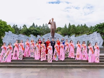 “Hương sắc đại ngàn” bay giữa phố núi Pleiku, thắp sáng hành trình vương miện