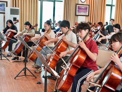 Âm sắc đàn Dây khởi đầu chuỗi hoạt động kỷ niệm 70 năm Học viện Âm nhạc quốc gia Việt Nam