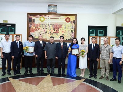Nhà hát Ca Múa Nhạc Quốc gia Việt Nam nhận Cúp Vàng liên hoan nghệ thuật quốc tế