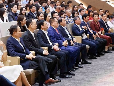 “Hòa âm Trung – Việt“: Giai điệu của tình hữu nghị 