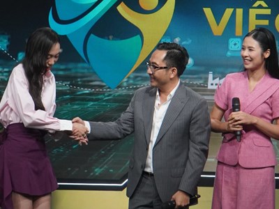Đạo diễn Hoàng Công Cường tuyển dụng người đẹp trên sóng “Tọa độ việc làm”