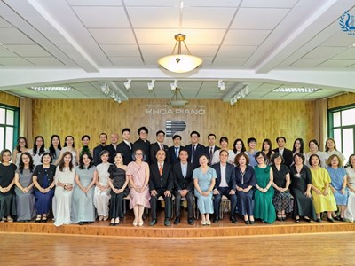 Bốn cây đàn piano và cuộc đối thoại giữa tinh hoa thế giới với âm nhạc Việt