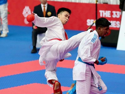 Karate Việt Nam giành hai tấm HCB