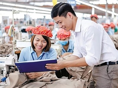 Thưởng Tết sớm giúp người lao động an tâm trước thềm năm mới