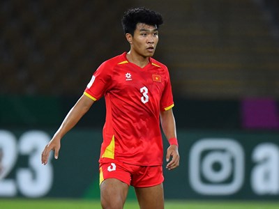 Lý Đức xin lỗi người hâm mộ vì thẻ đỏ tại bán kết U23 châu Á 2026
