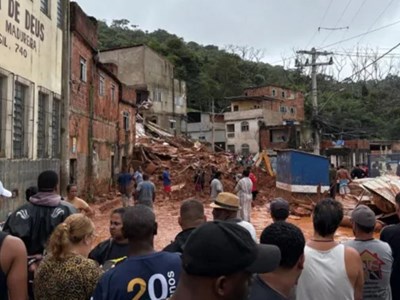 Mưa lớn khiến ít nhất 68 người thiệt mạng tại Brazil