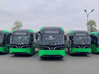 Hà Nội chính thức đưa thêm 53 xe buýt điện vào hoạt động từ 18.4