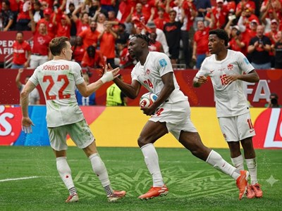 Siêu máy tính dự đoán kết quả trận Nam Phi vs Canada