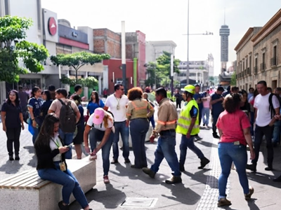 Động đất mạnh 7,4 độ richter tại Mexico, kích hoạt cảnh báo sóng thần
