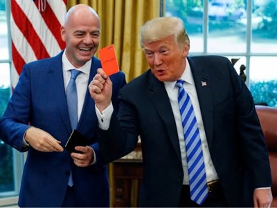 Tổng thống Donald Trump lên tiếng bảo vệ Chủ tịch FIFA