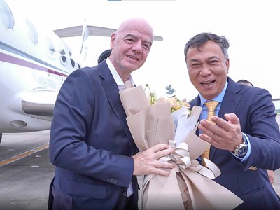 Chủ tịch FIFA Gianni Infantino đã có mặt tại Hà Nội, dự khán trận chung kết ASEAN Cup