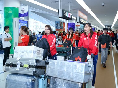 Đoàn thể thao Việt Nam đã đến Nhật Bản tham dự ASIAD 20