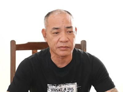 “Dũng trọc Hà Đông” bị khởi tố trong vụ án liên quan kênh “Đời TV“