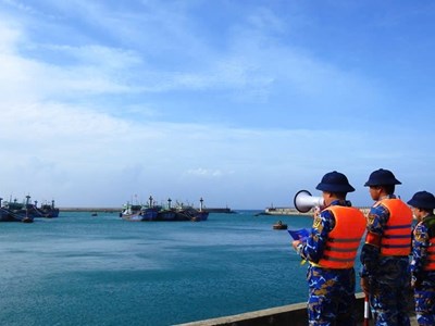 Trường Sa, DK1 chủ động ứng phó khẩn cấp với bão số 15 